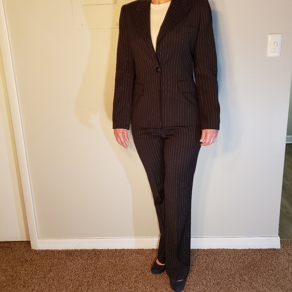 Anne Klein Pin Striped Suit Size 6